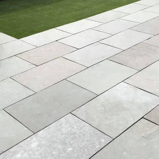 Dove Grey Limestone Paving Slabs – 600mm x 900mm – 22mm (16.9 sqm)