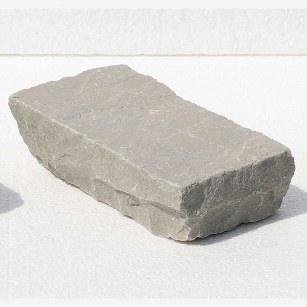 Kandla Grey Cobble Stone Set (100mm x 200mm) – 900 Cobbles (9m2 Pack)