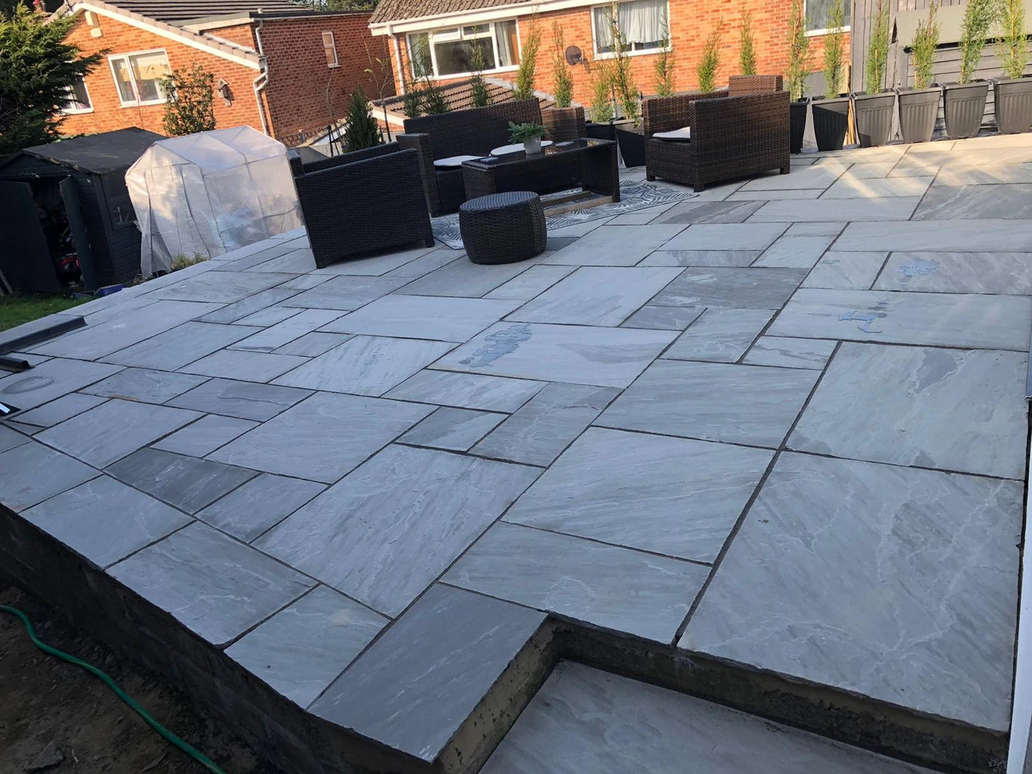 Kandla Grey Indian Sandstone Paving Slabs – Mixed – Patio Kit – 22mm (18.9sqm)