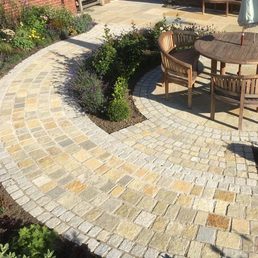 Lime Yellow Cobble Stone Set (100mm x 100mm) – 900 Cobbles (9m2 Pack)