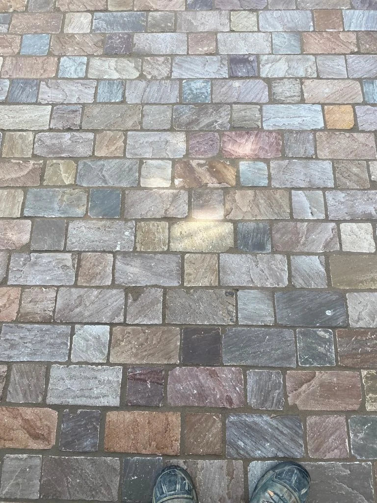 Raj Green Cobble Stone Set (100mm x 200mm) – 900 Cobbles (9m2 Pack)