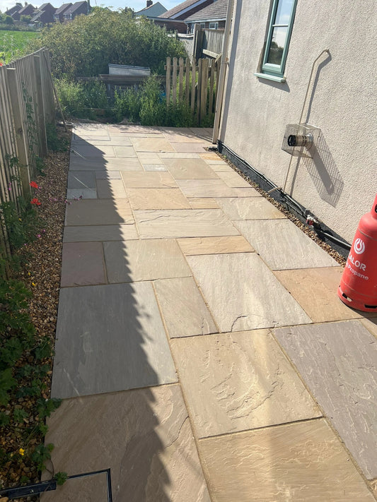 Raj Green Indian Sandstone Paving Slabs – Mixed – Patio Kit – 18mm (20.71sqm)