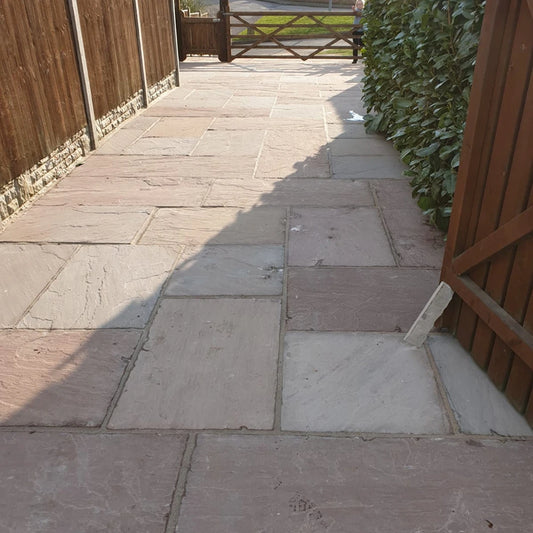 Ravina Indian Sandstone Paving Slabs – 600mm x 900mm – 22mm (18.5sqm)